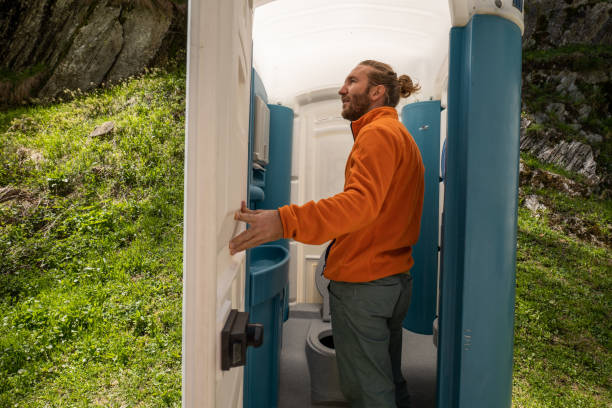 Portable Toilet Options We Offer in Laurence Harbor, NJ